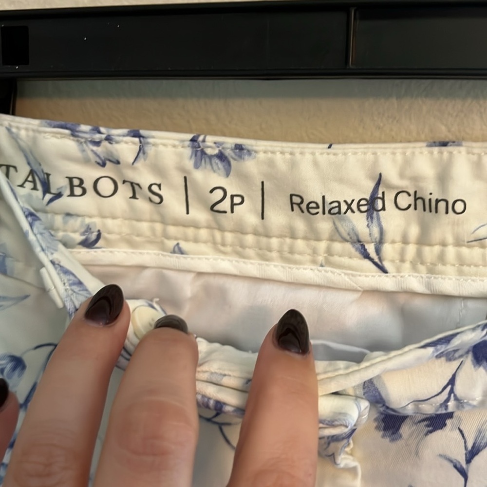 Coastal Grandma Style Floral Print Chino Pants in White and Blue - Picture 2 of 6